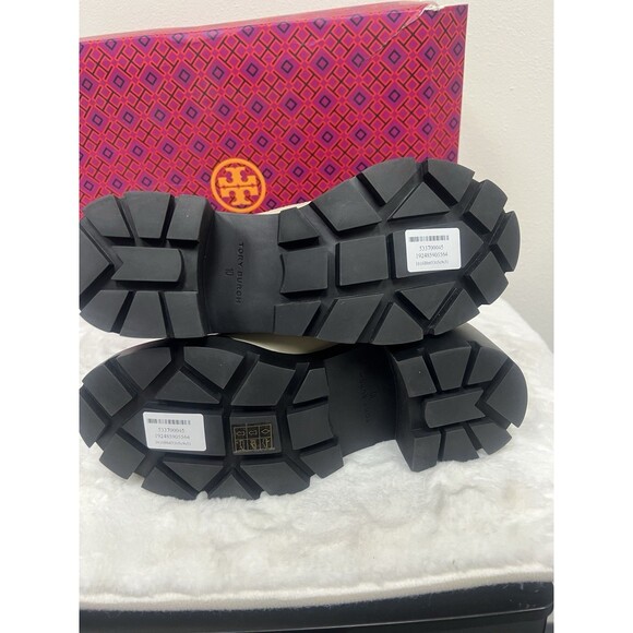 NEW Tory Burch Lug Sole Hiker Ankle Boot in New Ivory/ Perfect Black Size 10 - Picture 7 of 11